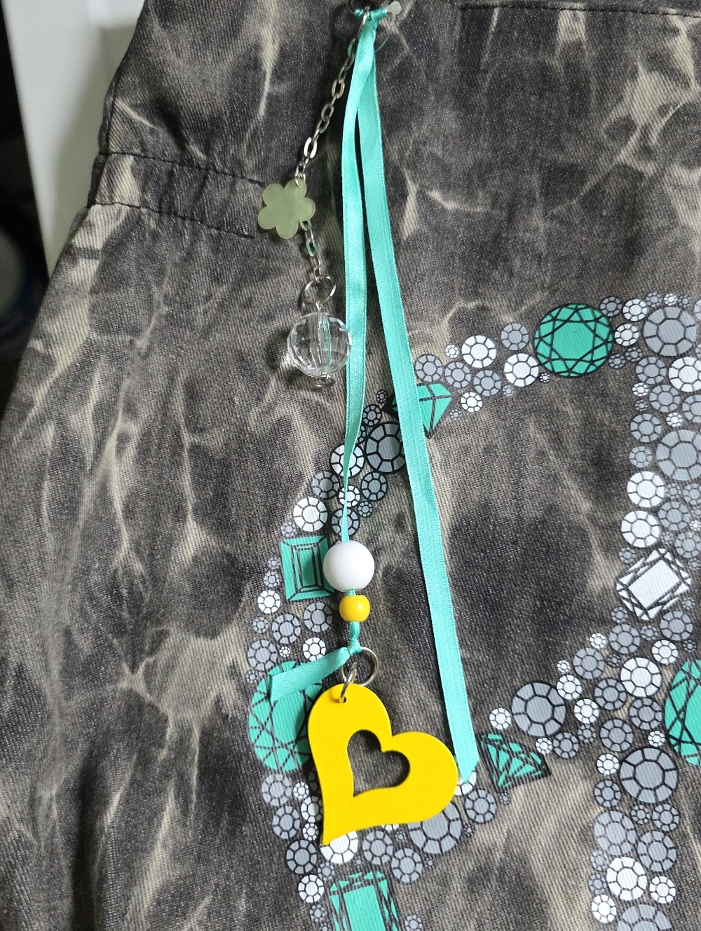 Arizona Tie Dye Denim Tote With Bag Charm NWT - Picture 16 of 16